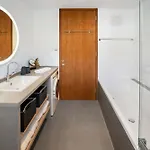 アパート Modern Garden With Sauna Near Lift