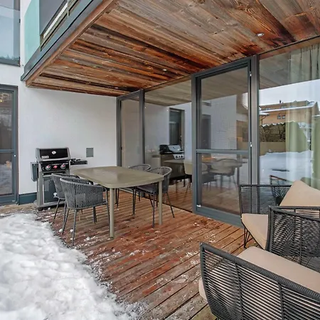 Apartment Modern Garden With Sauna Near Lift *