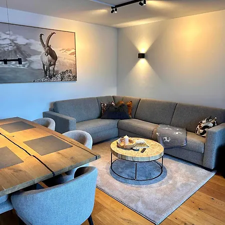 Appartement Modern Garden With Sauna Near Lift